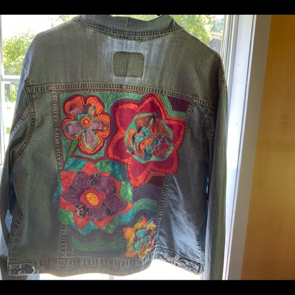 Whimsical HAND DESIGNED LEVI upcycled Jean jacket. Boho unique colorful! - Picture 10 of 11